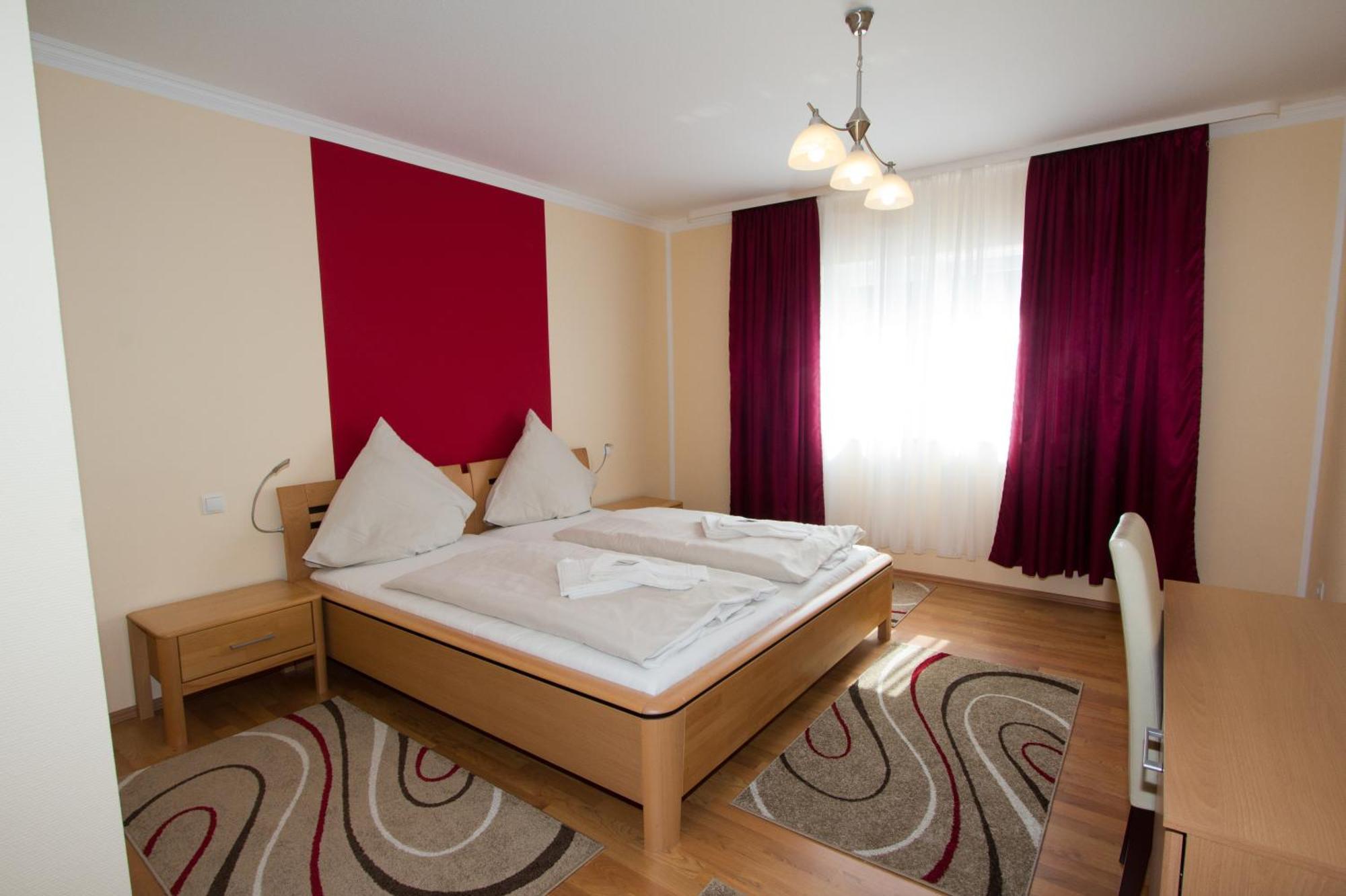 Hotel Rhein-Mosel-View Urbar  Экстерьер фото