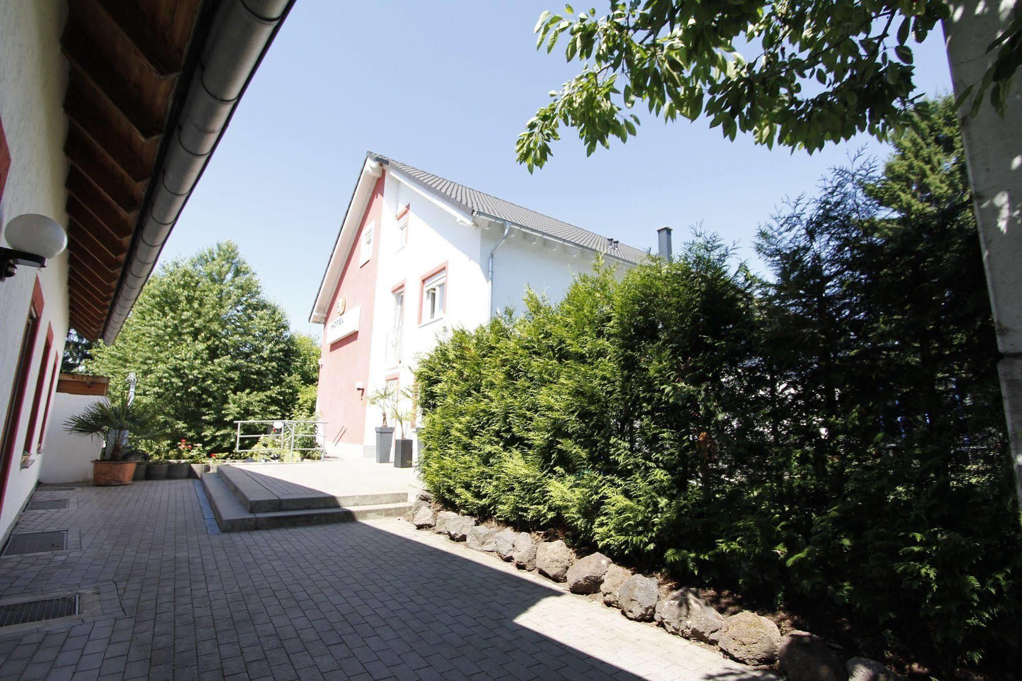 Hotel Rhein-Mosel-View Urbar  Экстерьер фото