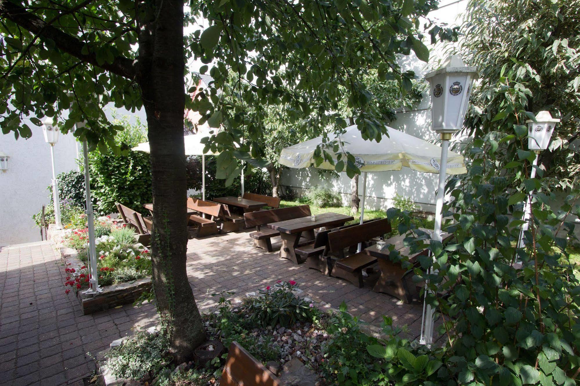 Hotel Rhein-Mosel-View Urbar  Экстерьер фото